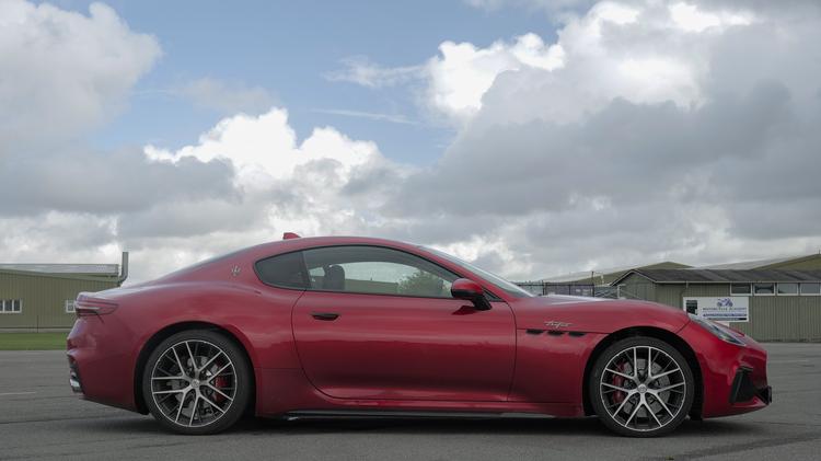 GRANTURISMO COUPE Image